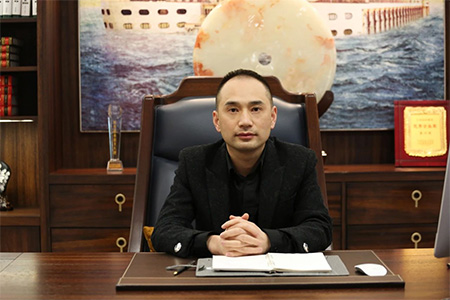 區(qū)政協(xié)委員余小波：匠心淬煉初心  篤行丈量征程